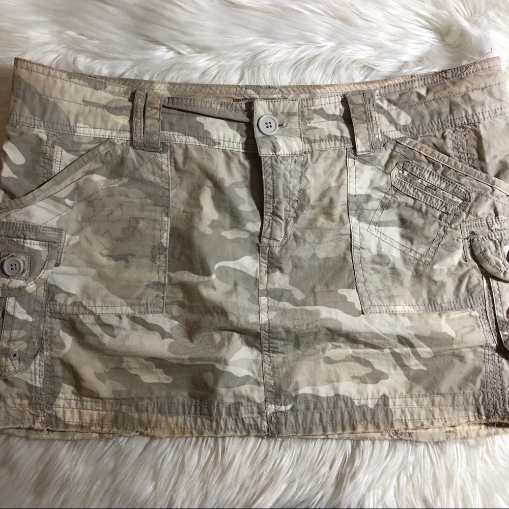 No Boundaries Cream Camo Mini Skirt Size Jr 13